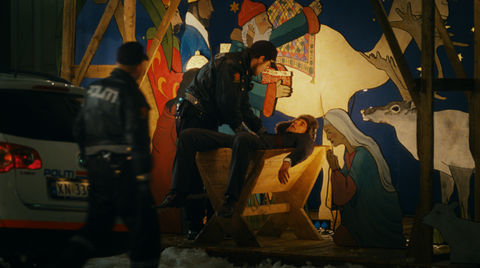 home-for-christmas_stills_Police-_Hroar-in-the_crib.jpg